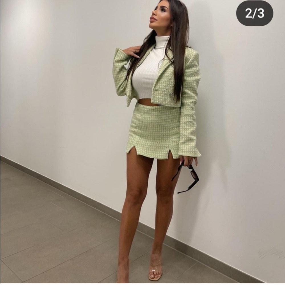 ❌SOLD❌ZARA Mint Green Tweed Blazer - Picture 4 of 5